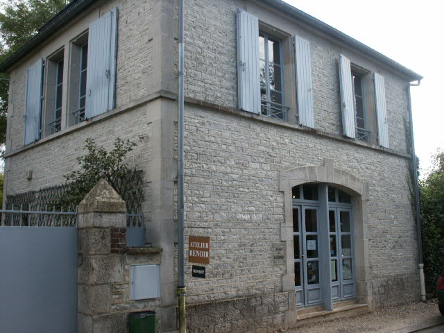 Atelier de Renoir où l'on peut voir la robe de la Balançoire